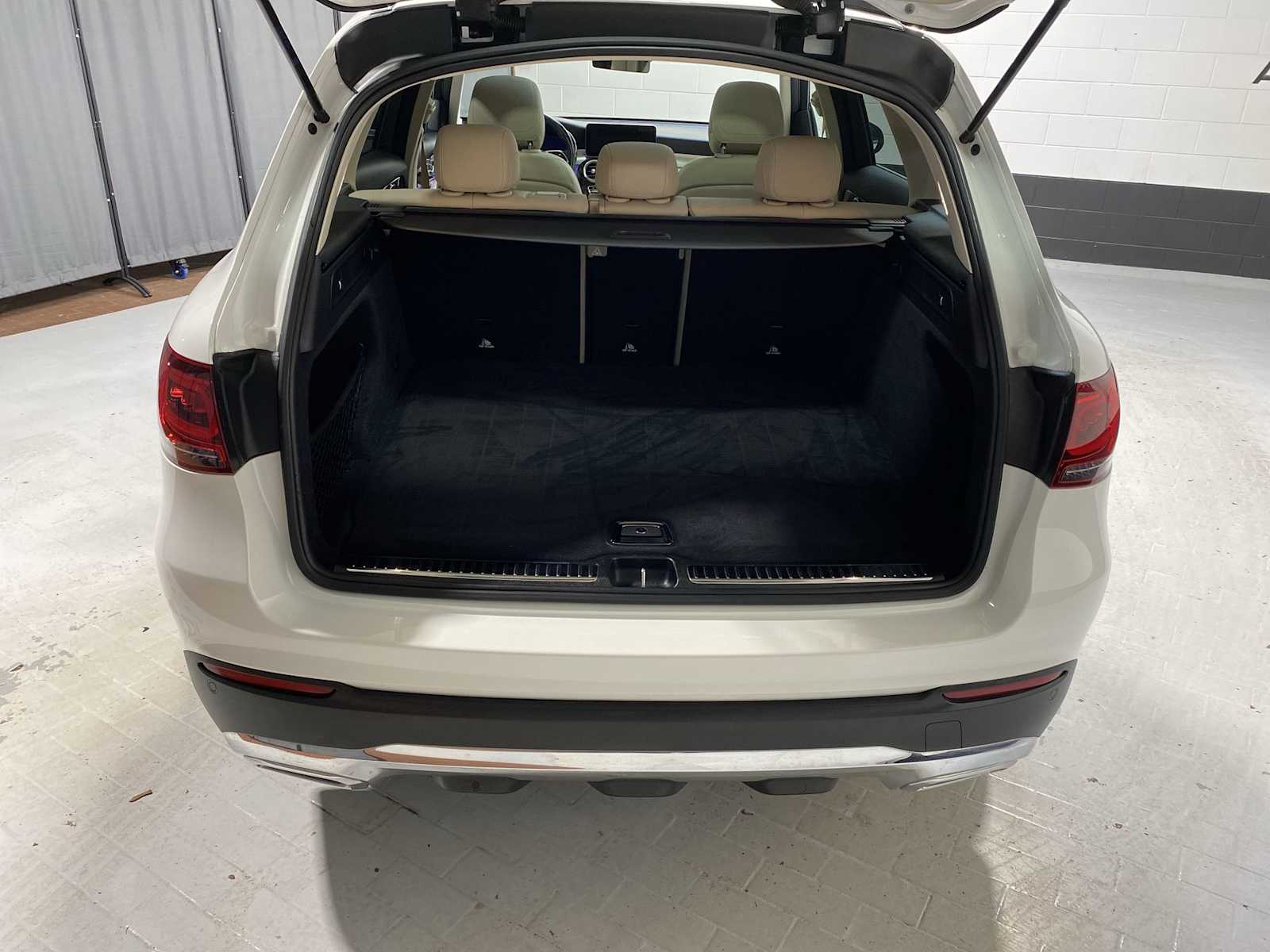 2021 Mercedes-Benz GLC 300 19