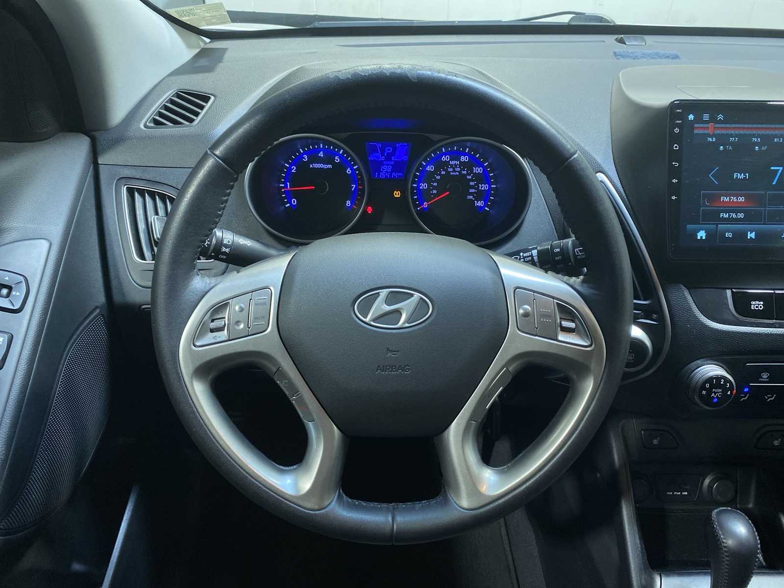 Thumbnail: 2012 Hyundai Tucson - 15