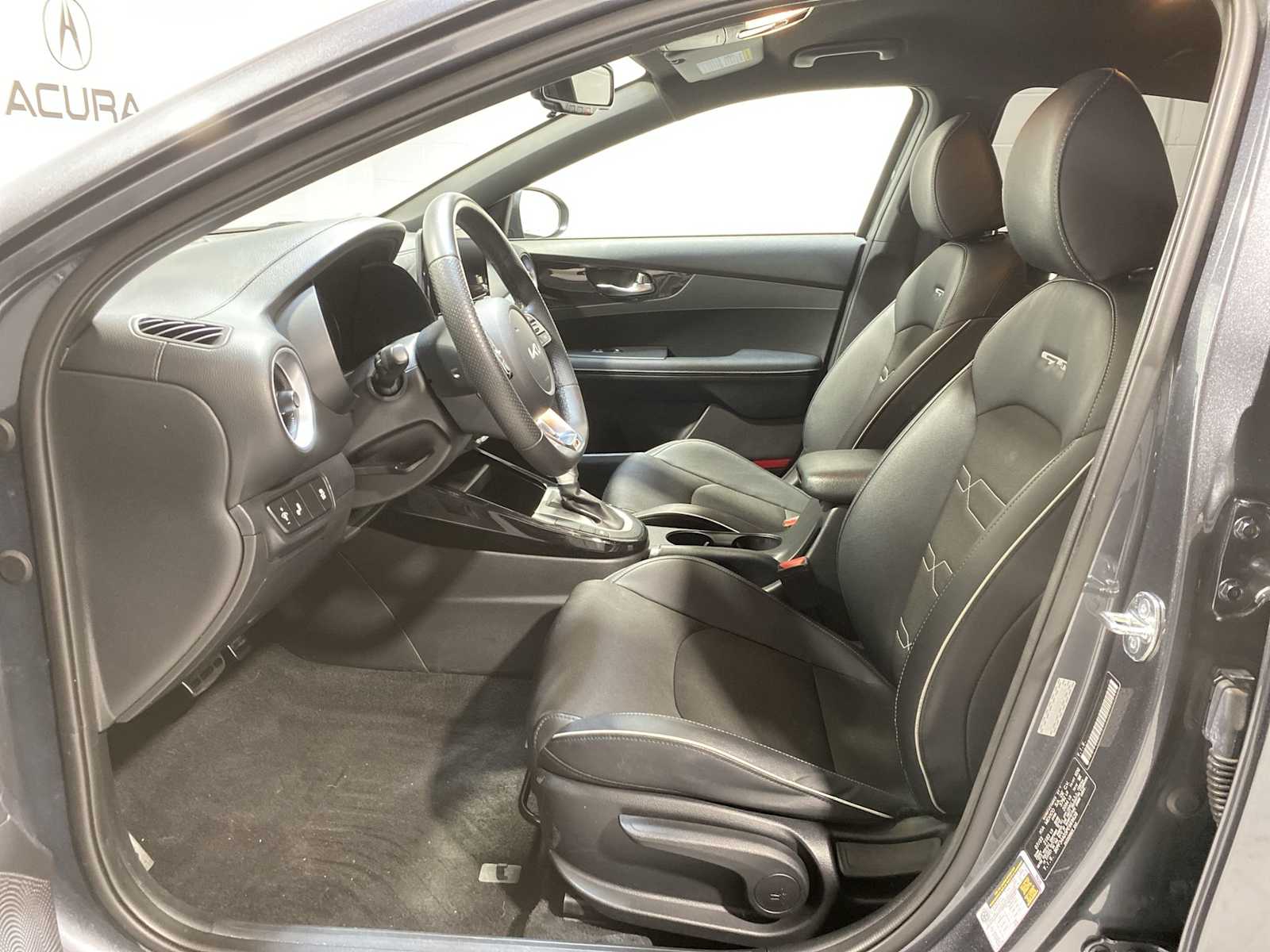 Thumbnail: 2023 Kia Forte - 2