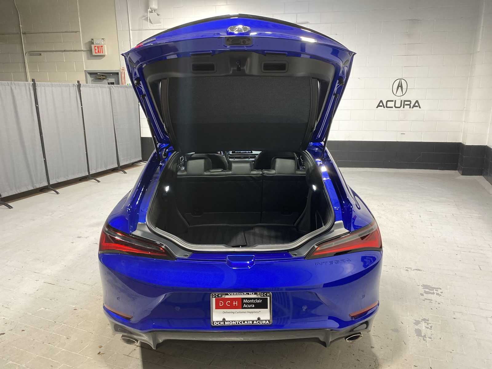 Thumbnail: 2025 Acura Integra - 19