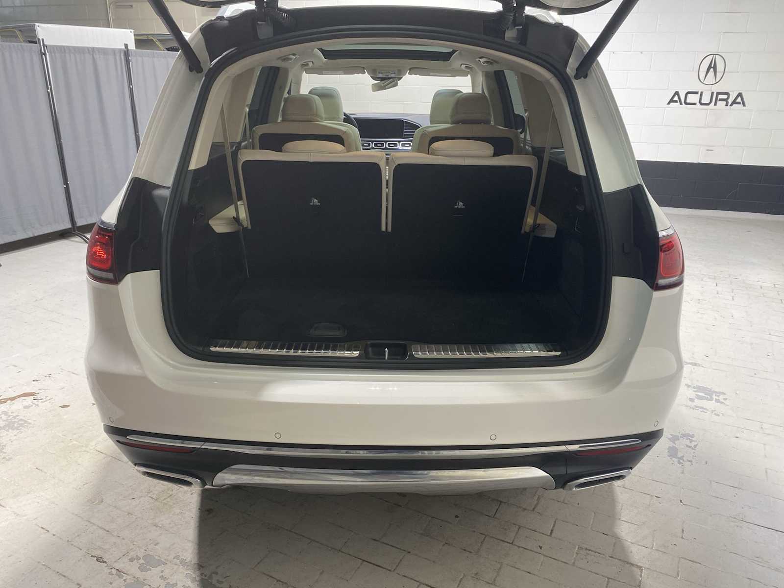 Thumbnail: 2022 Mercedes-Benz GLS - 19