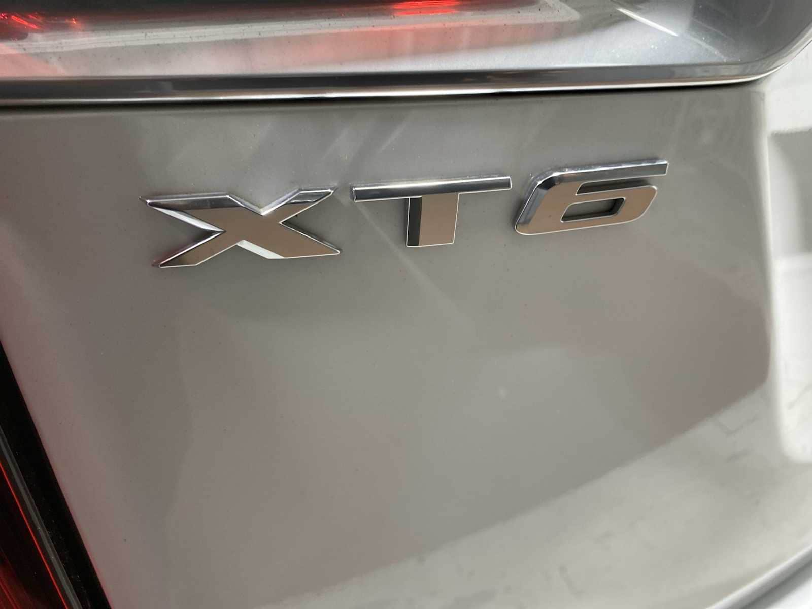 Thumbnail: 2023 Cadillac XT6 - 7