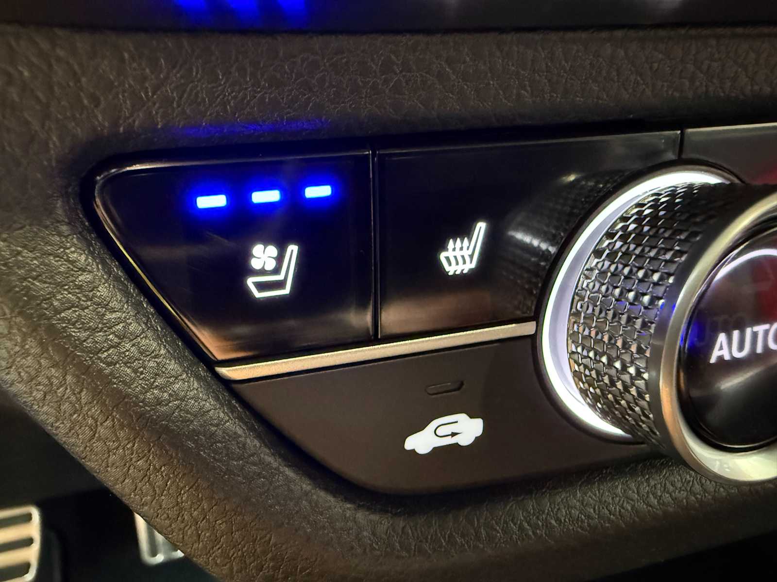 Thumbnail: 2026 Acura ADX - 19