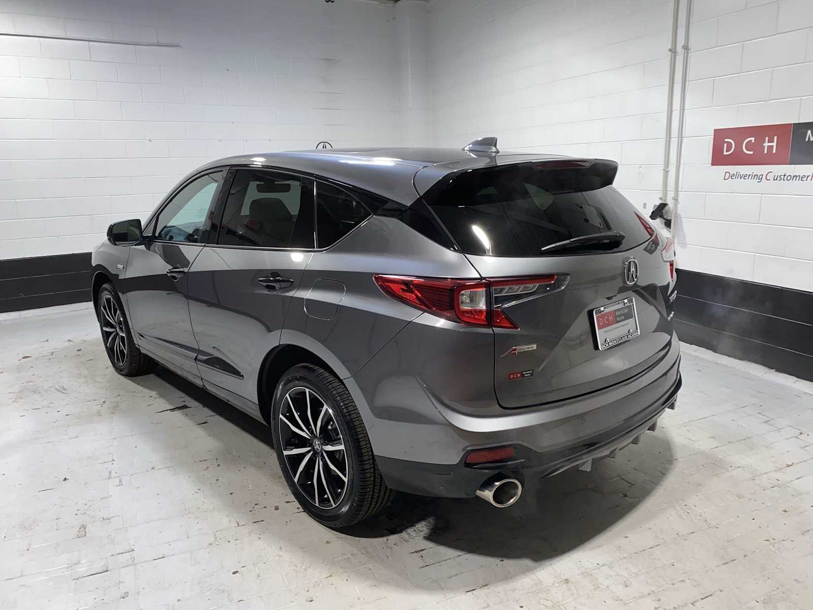 Thumbnail: 2025 Acura RDX - 4