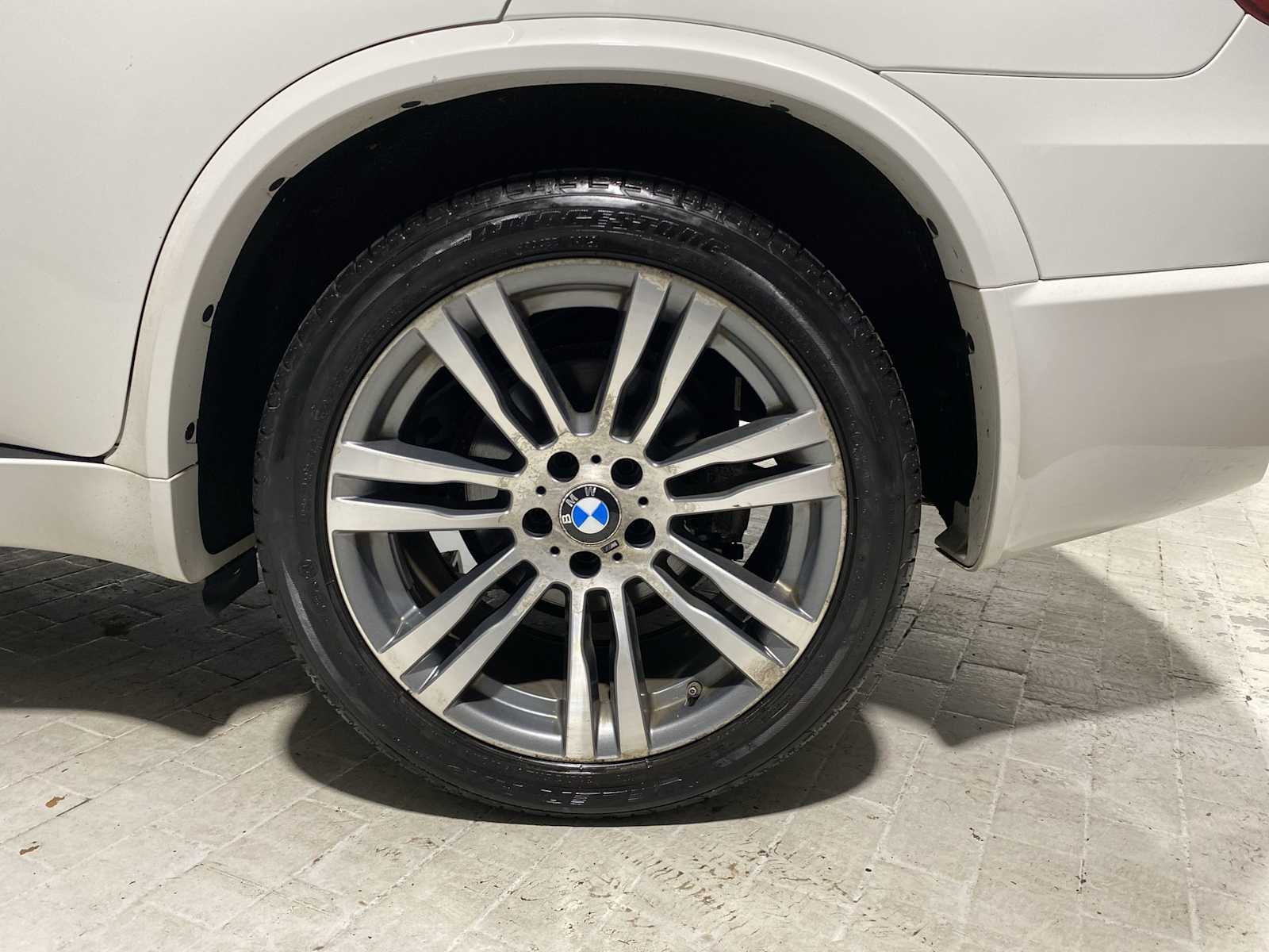 Thumbnail: 2013 BMW X5 - 8