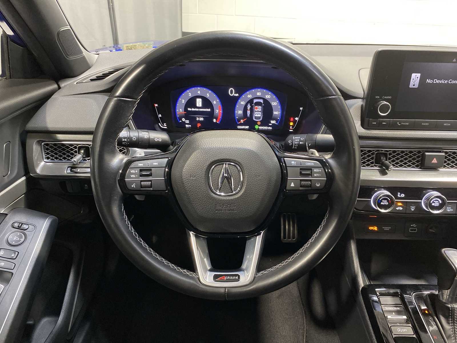 Thumbnail: 2023 Acura Integra - 15