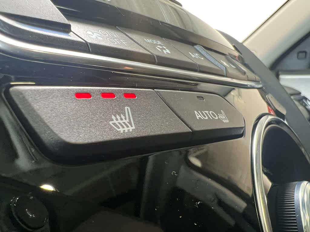Thumbnail: 2025 Acura RDX - 18