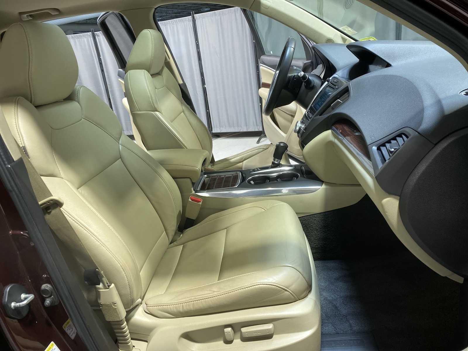 Thumbnail: 2015 Acura MDX - 14