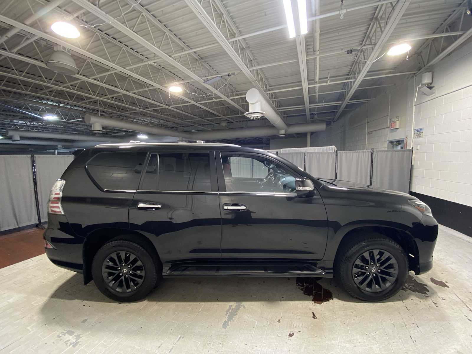 Thumbnail: 2023 Lexus GX - 27