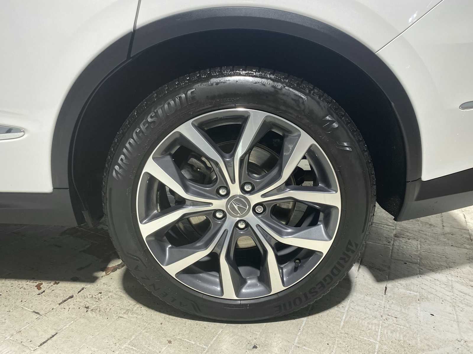 Thumbnail: 2023 Acura MDX - 8