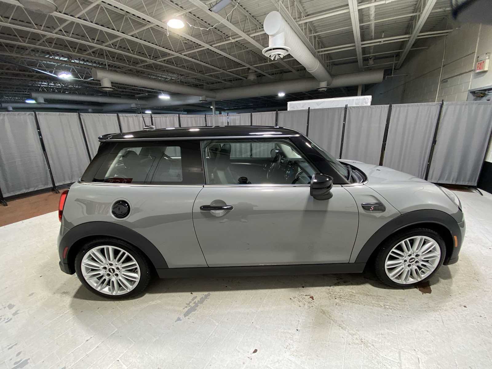Thumbnail: 2023 MINI Cooper Hardtop - 27