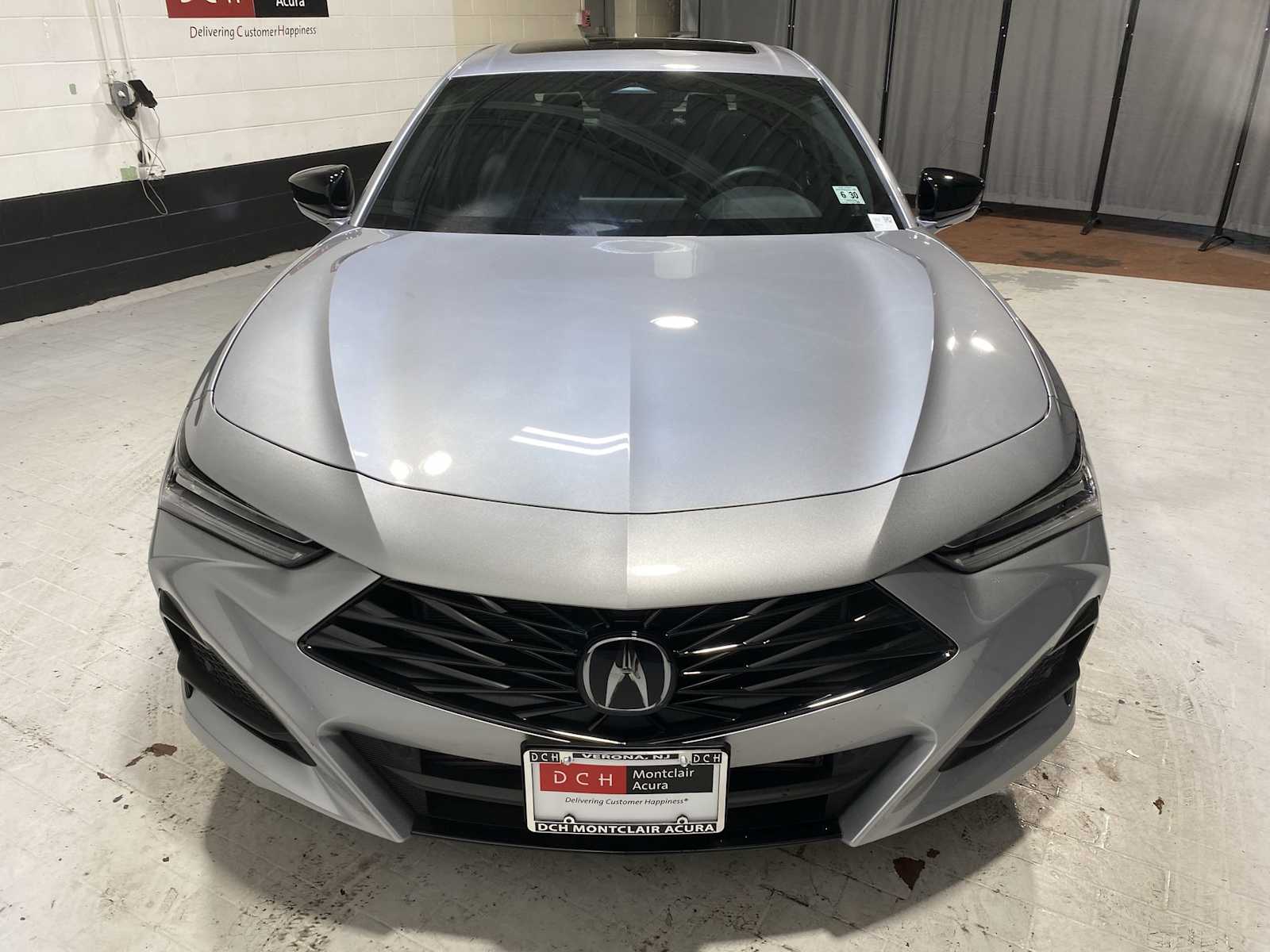 Thumbnail: 2025 Acura TLX - 6
