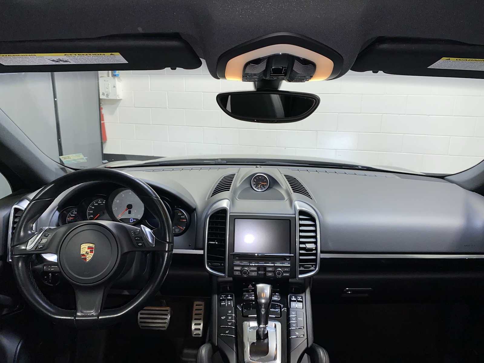 2013 Porsche Cayenne S 10