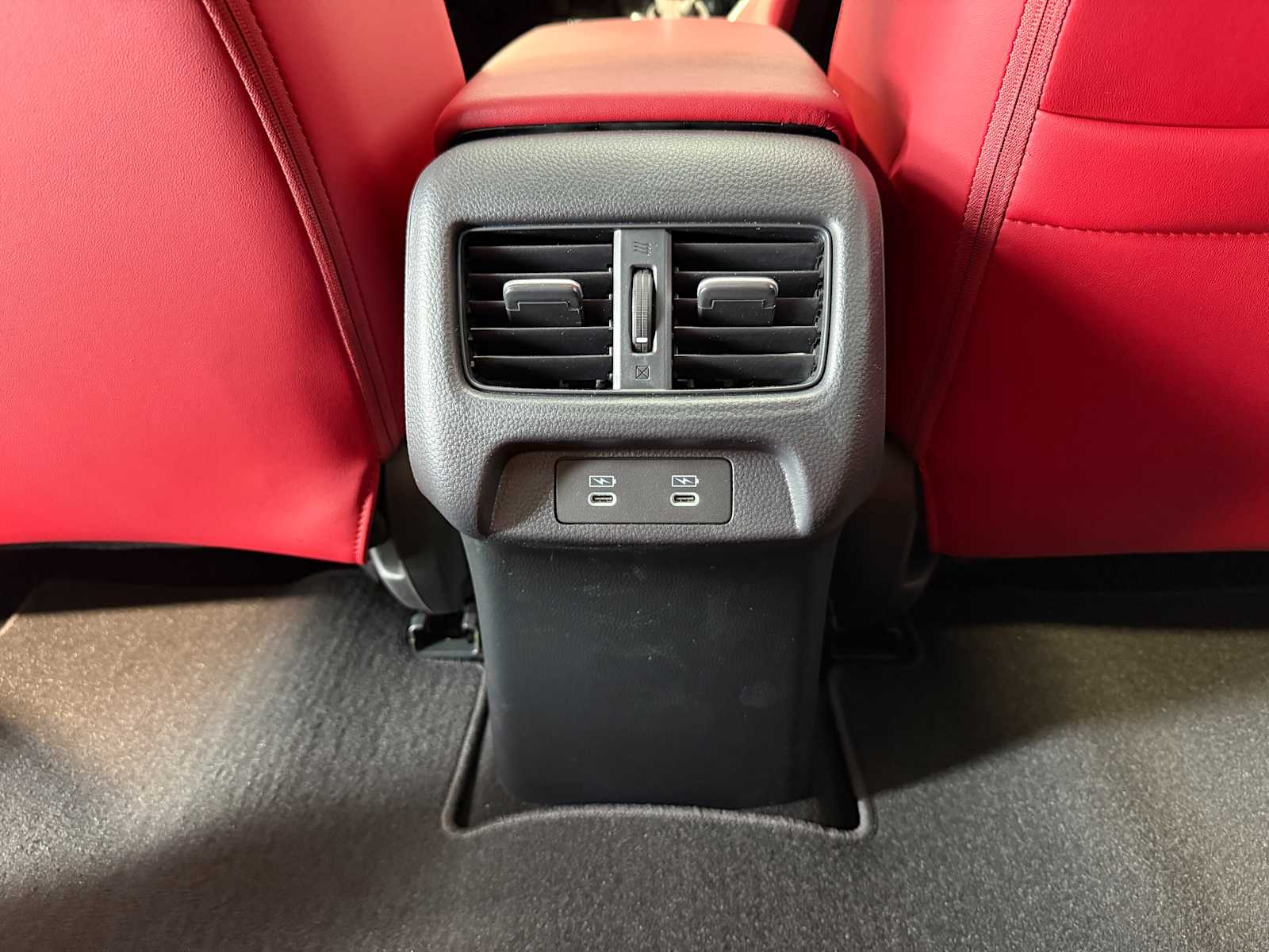 Thumbnail: 2025 Acura ADX - 31