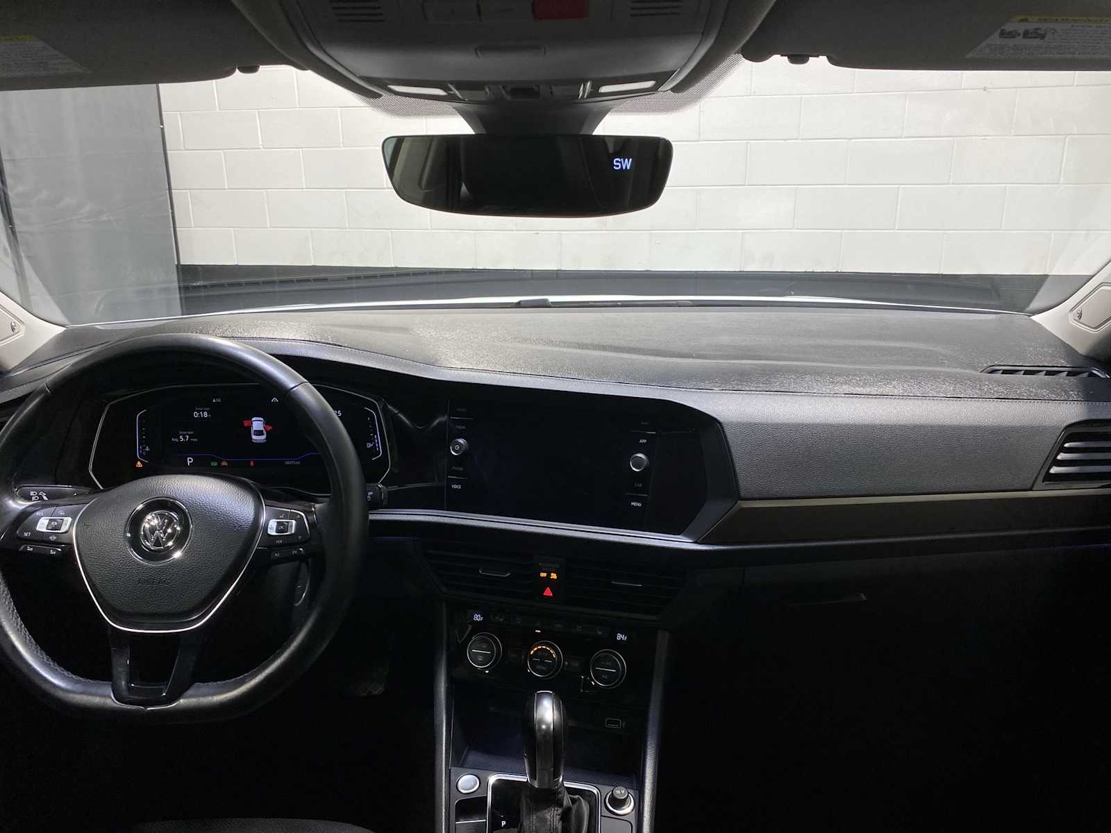 Thumbnail: 2019 Volkswagen Jetta - 10