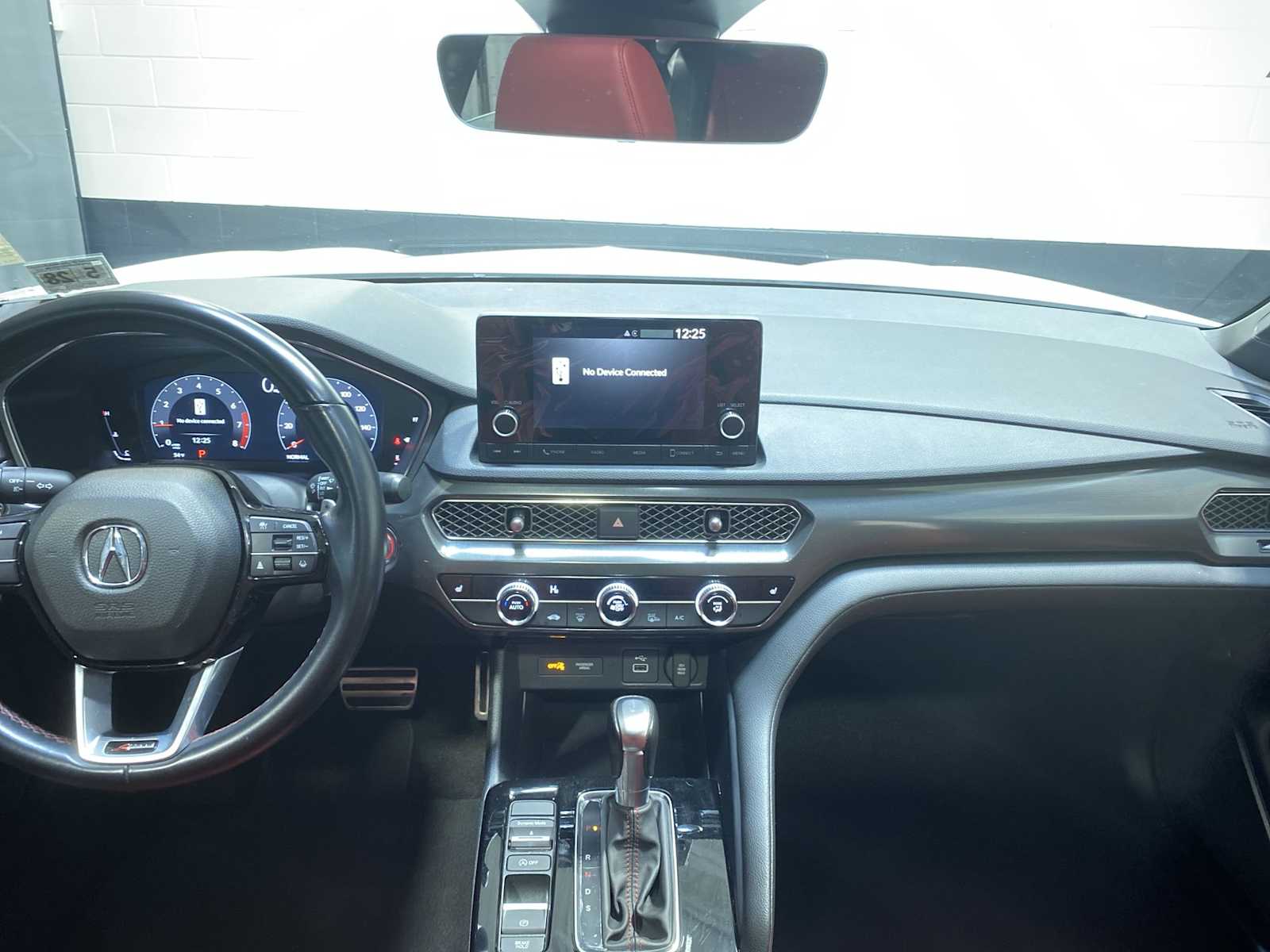 Thumbnail: 2023 Acura Integra - 10