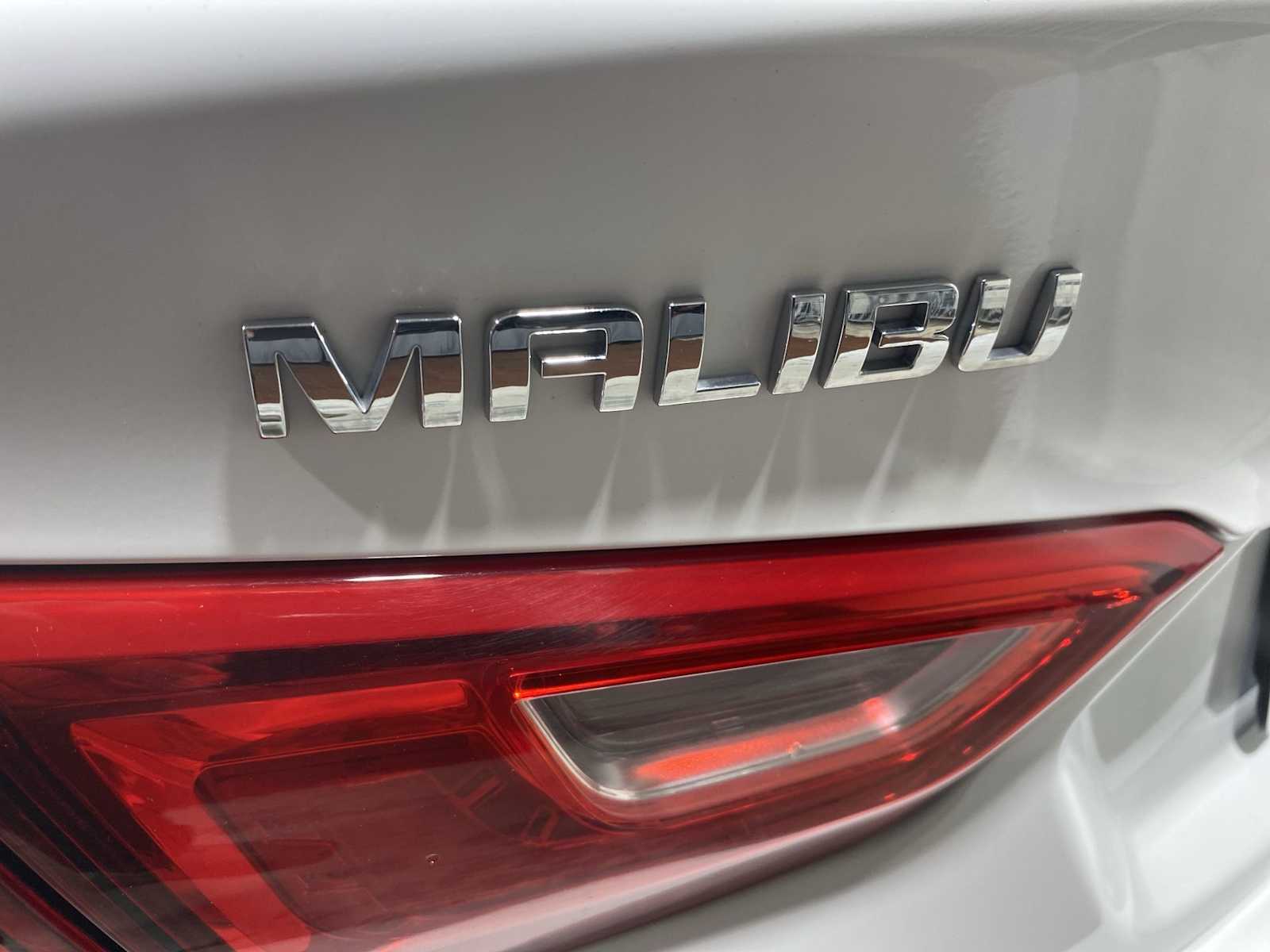 Thumbnail: 2024 Chevrolet Malibu - 7