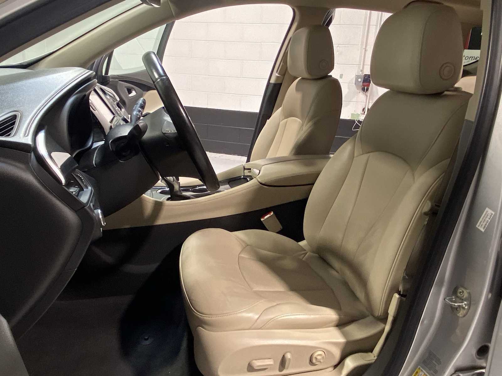 Thumbnail: 2016 Buick Envision - 11