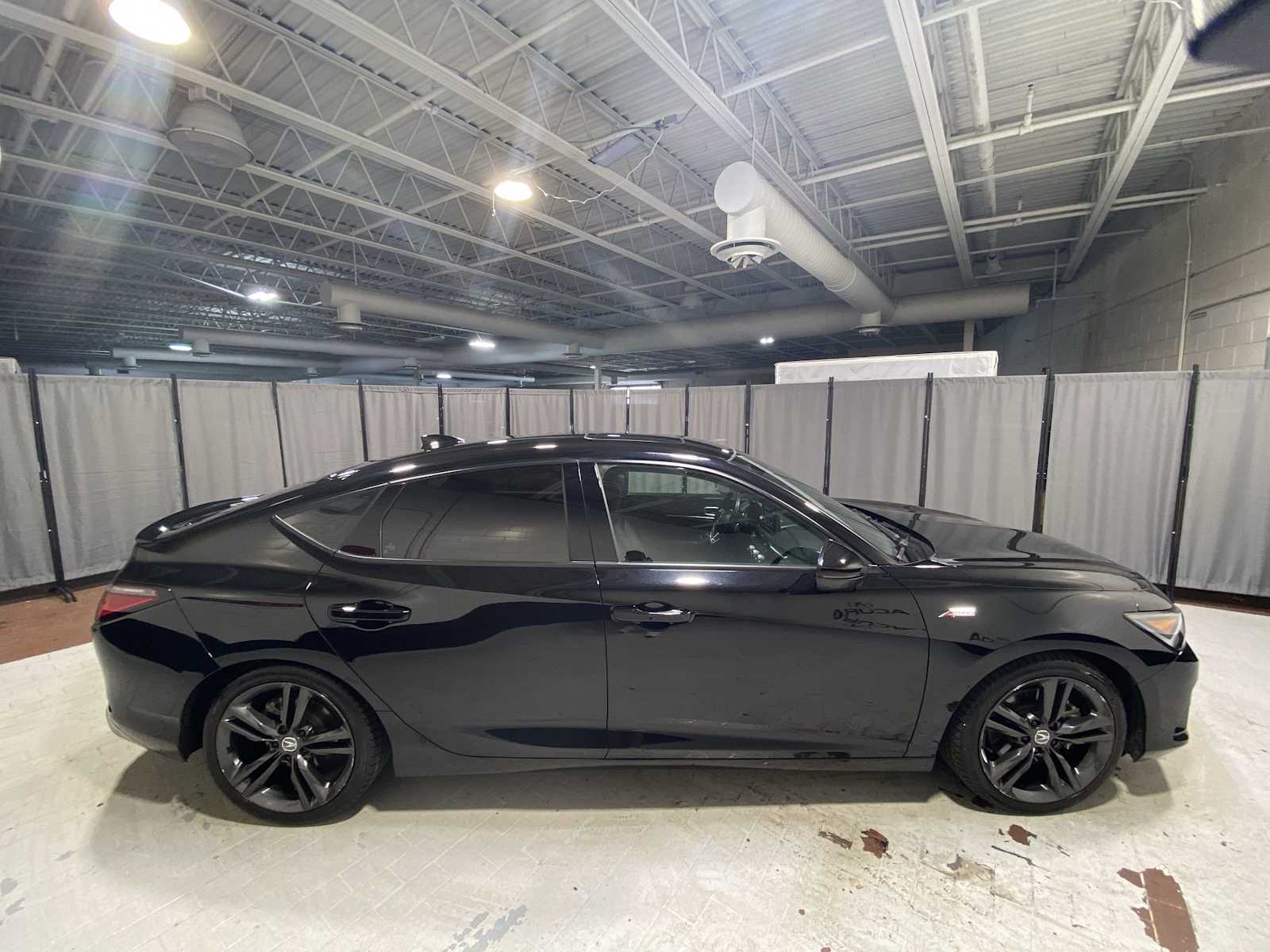 Thumbnail: 2023 Acura Integra - 27