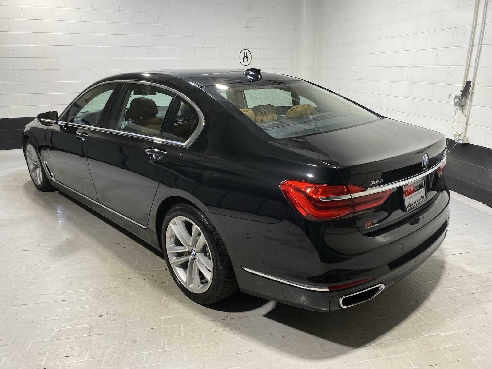 Thumbnail: 2016 BMW 7 Series - 4