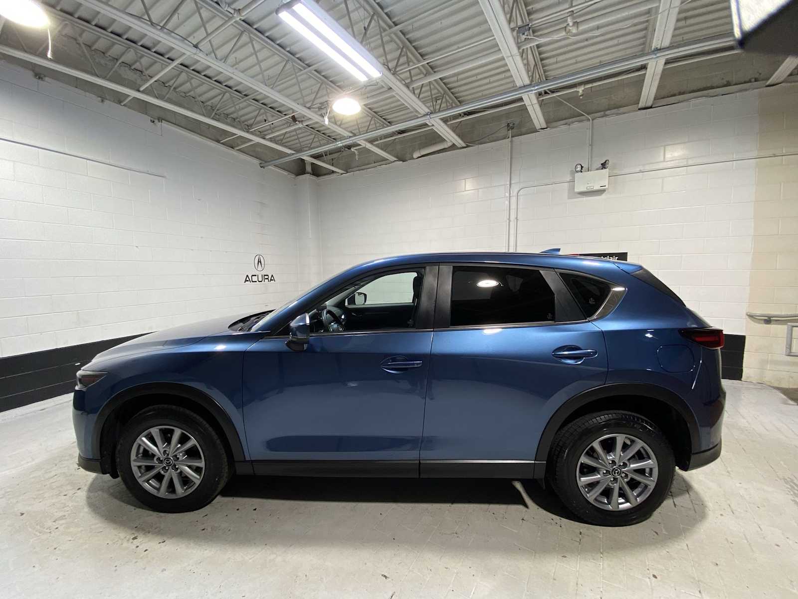 Thumbnail: 2023 Mazda CX-5 - 3