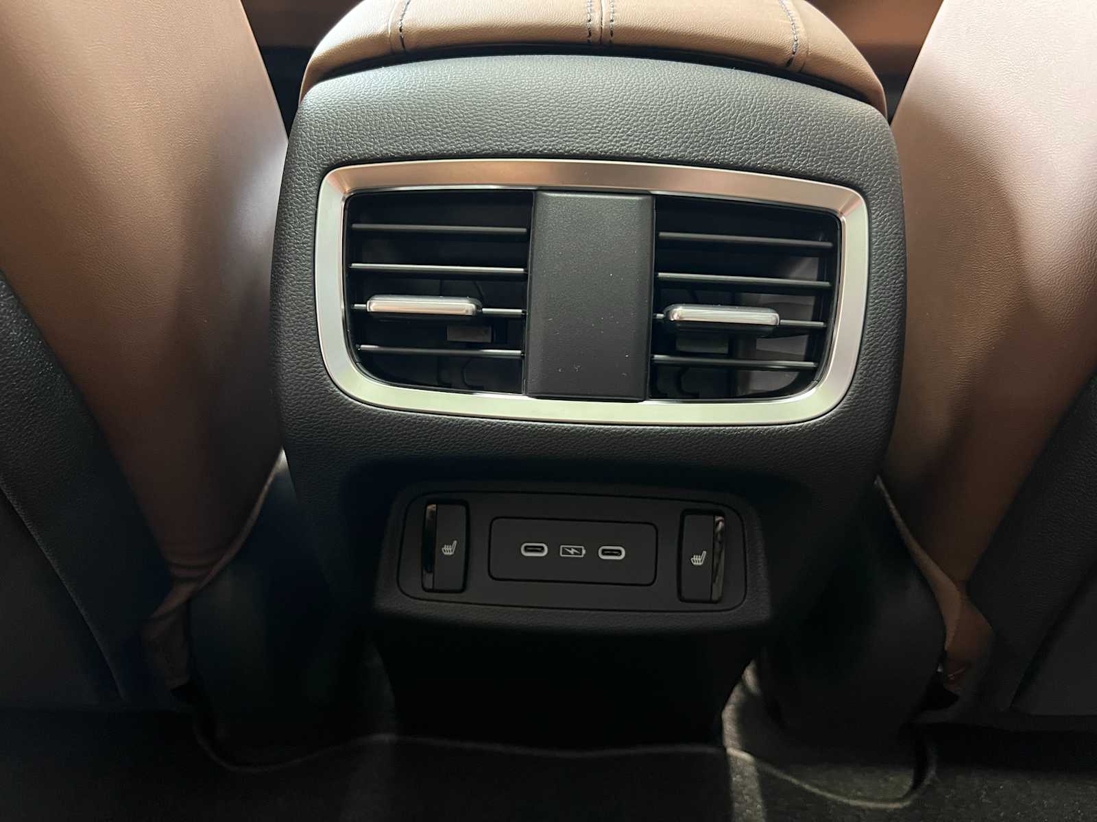 Thumbnail: 2026 Acura RDX - 30