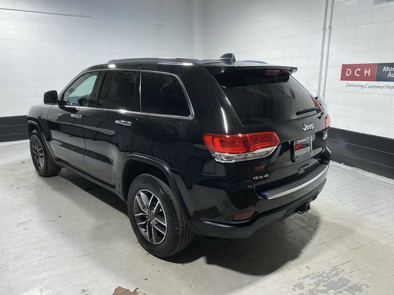 Thumbnail: 2019 Jeep Grand Cherokee - 4