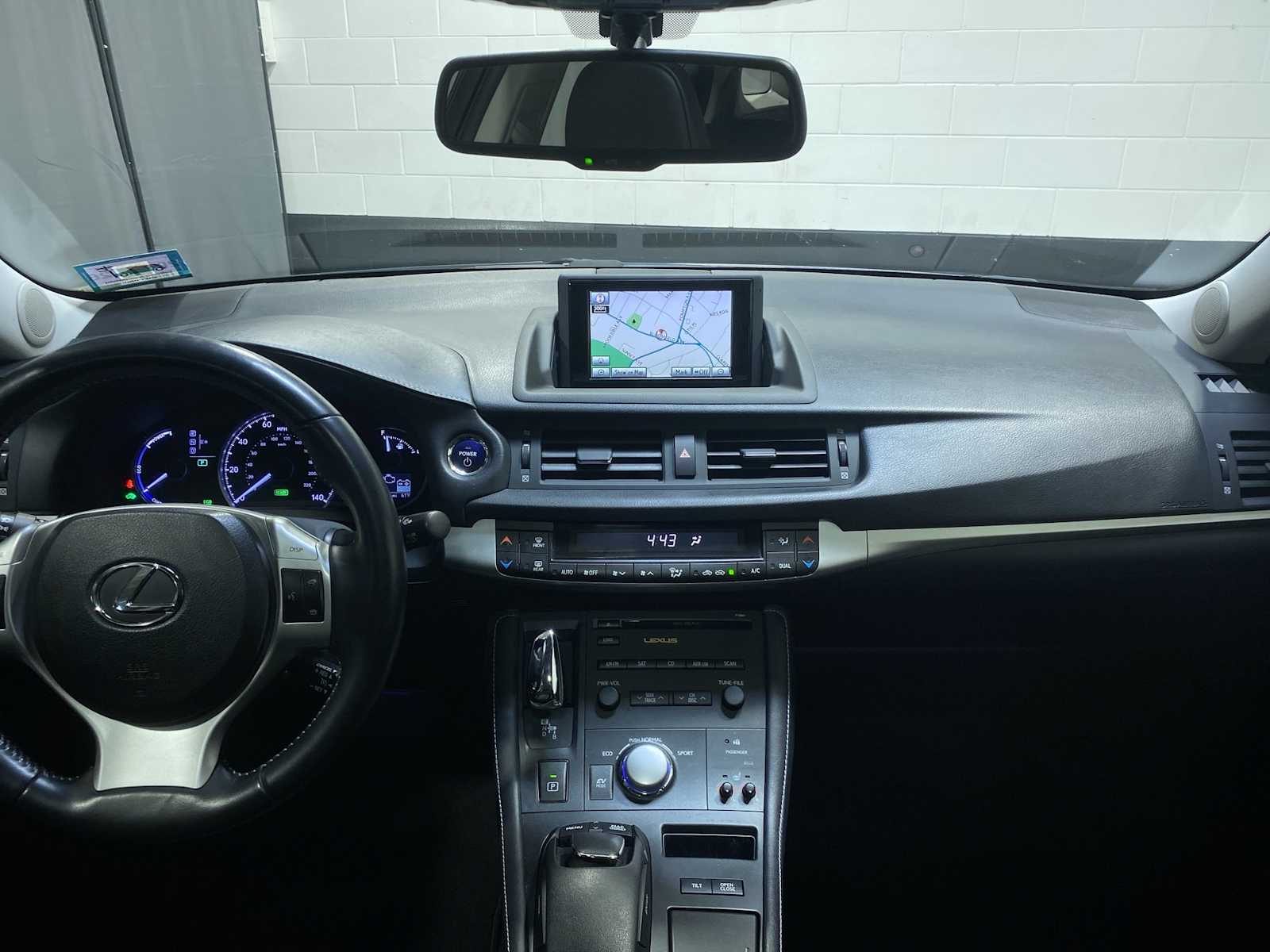 Thumbnail: 2011 Lexus CT - 10