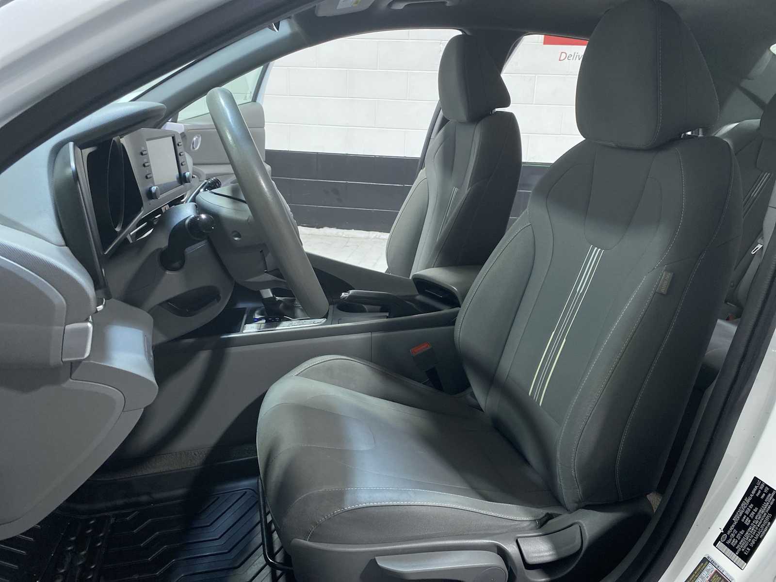 Thumbnail: 2023 Hyundai Elantra - 11