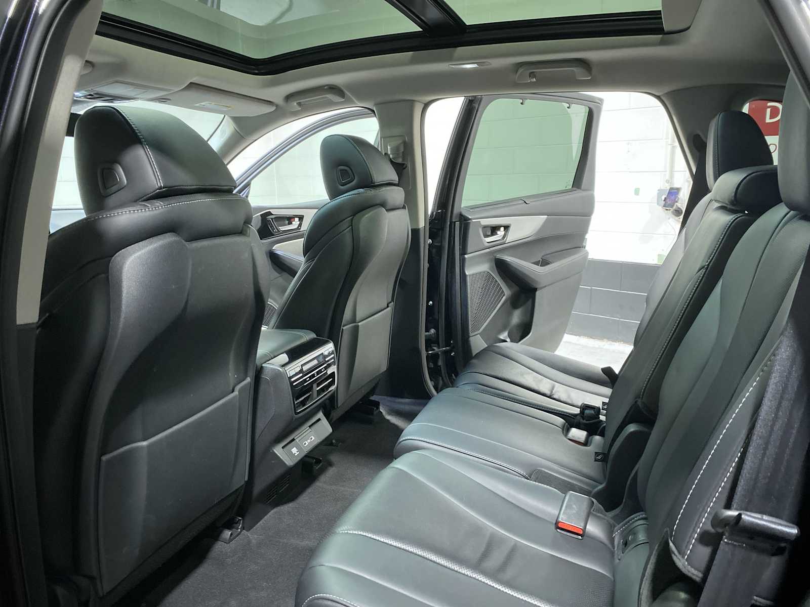 Thumbnail: 2023 Acura MDX - 12