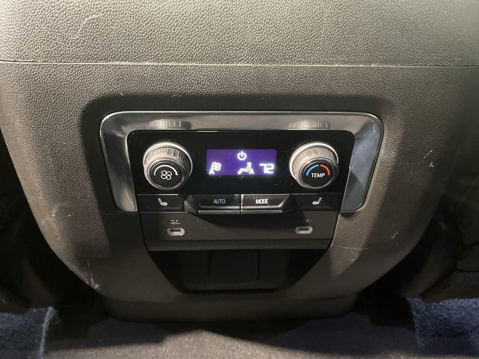 Thumbnail: 2023 Chevrolet Tahoe - 25