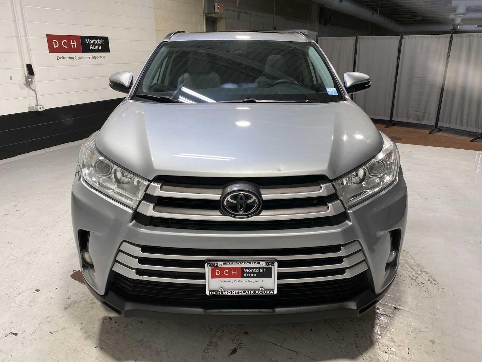 Thumbnail: 2019 Toyota Highlander - 6