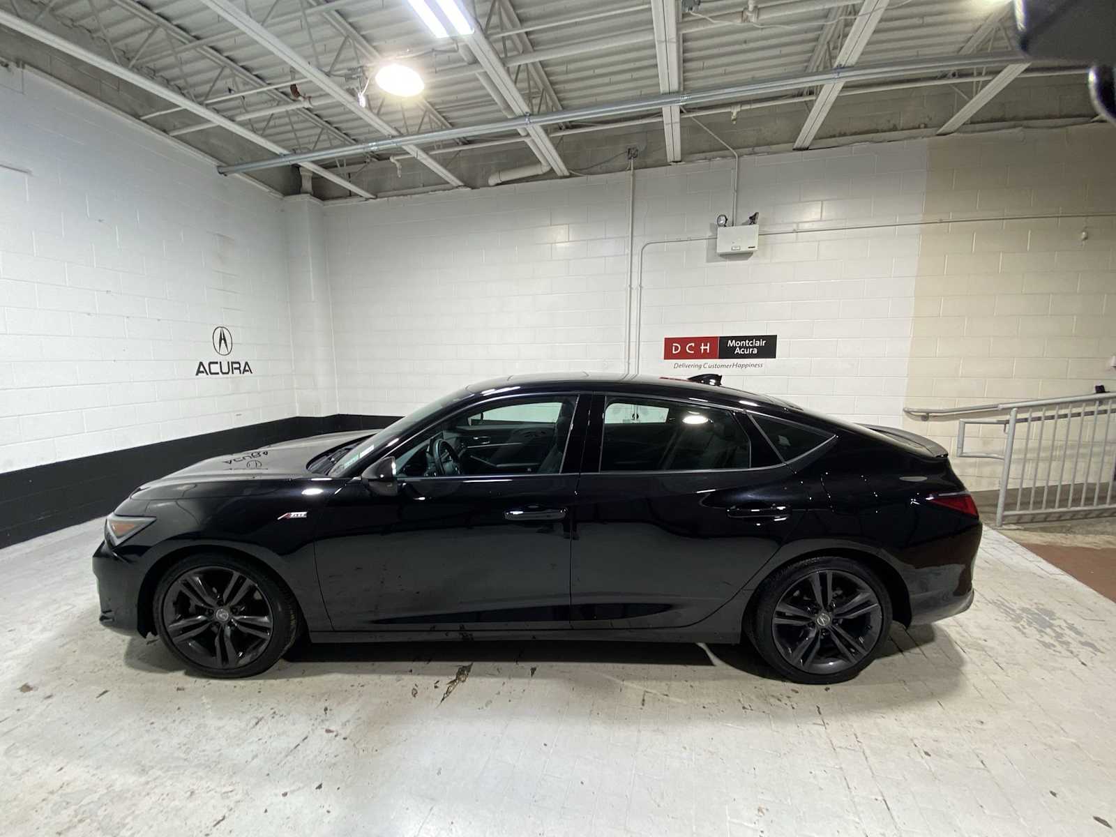 Thumbnail: 2023 Acura Integra - 3