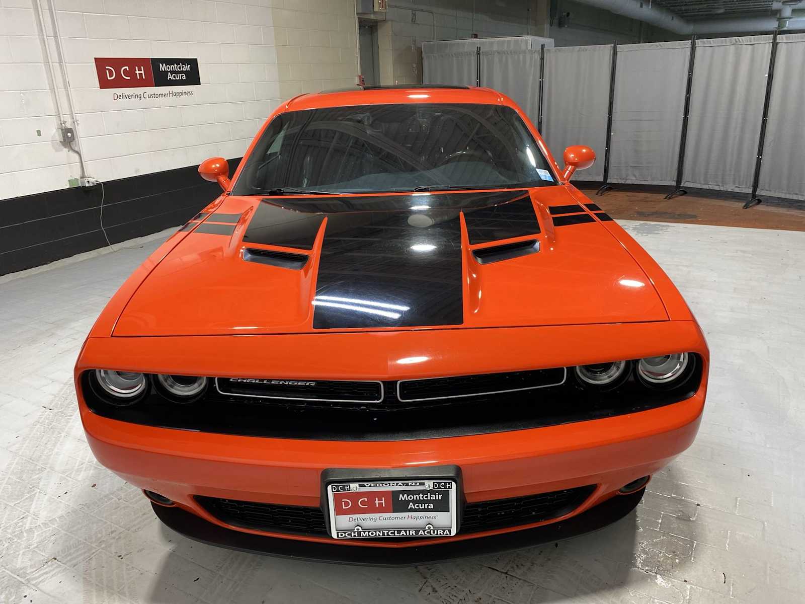 2017 Dodge Challenger SXT 6