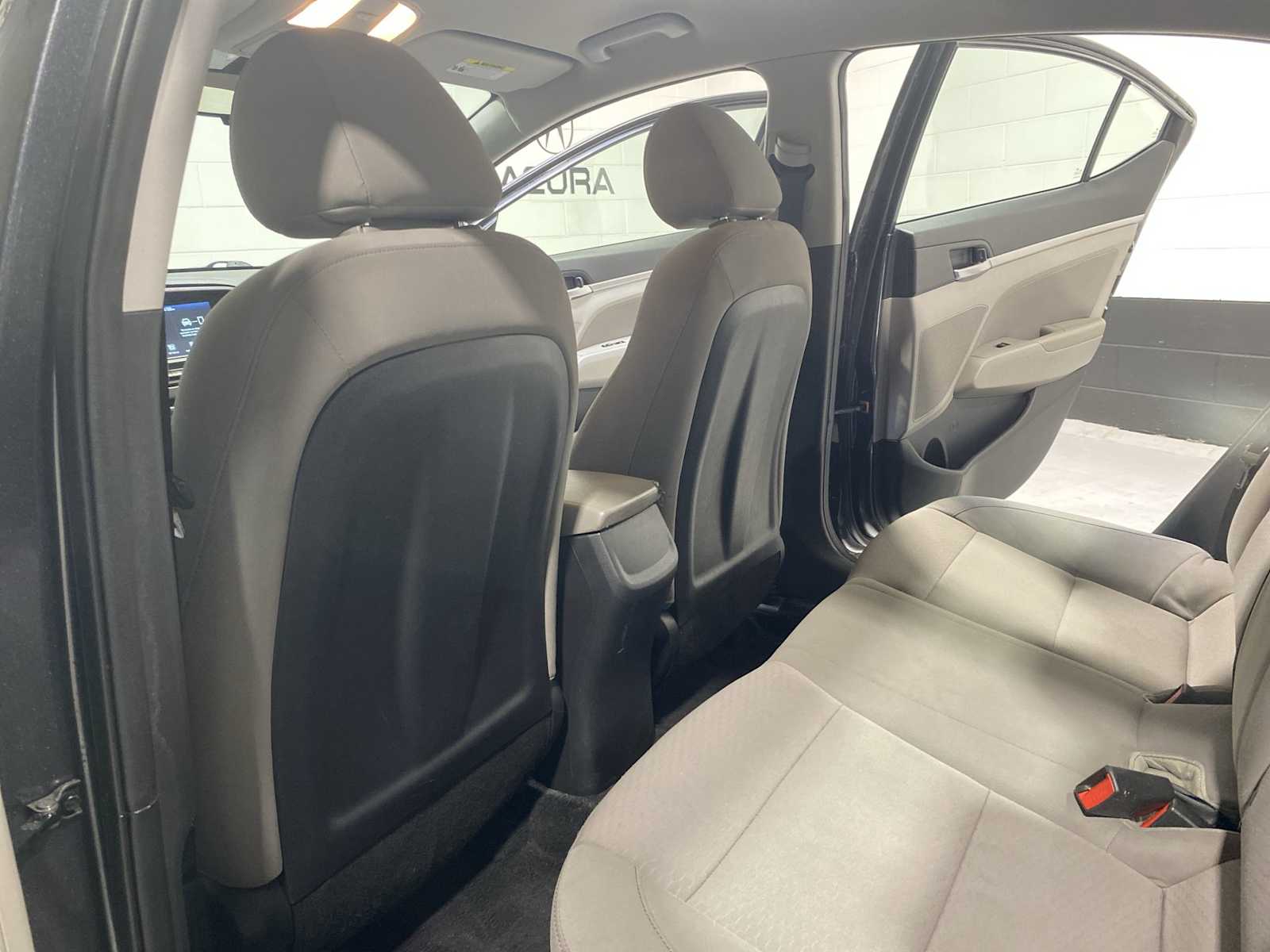 Thumbnail: 2020 Hyundai Elantra - 12