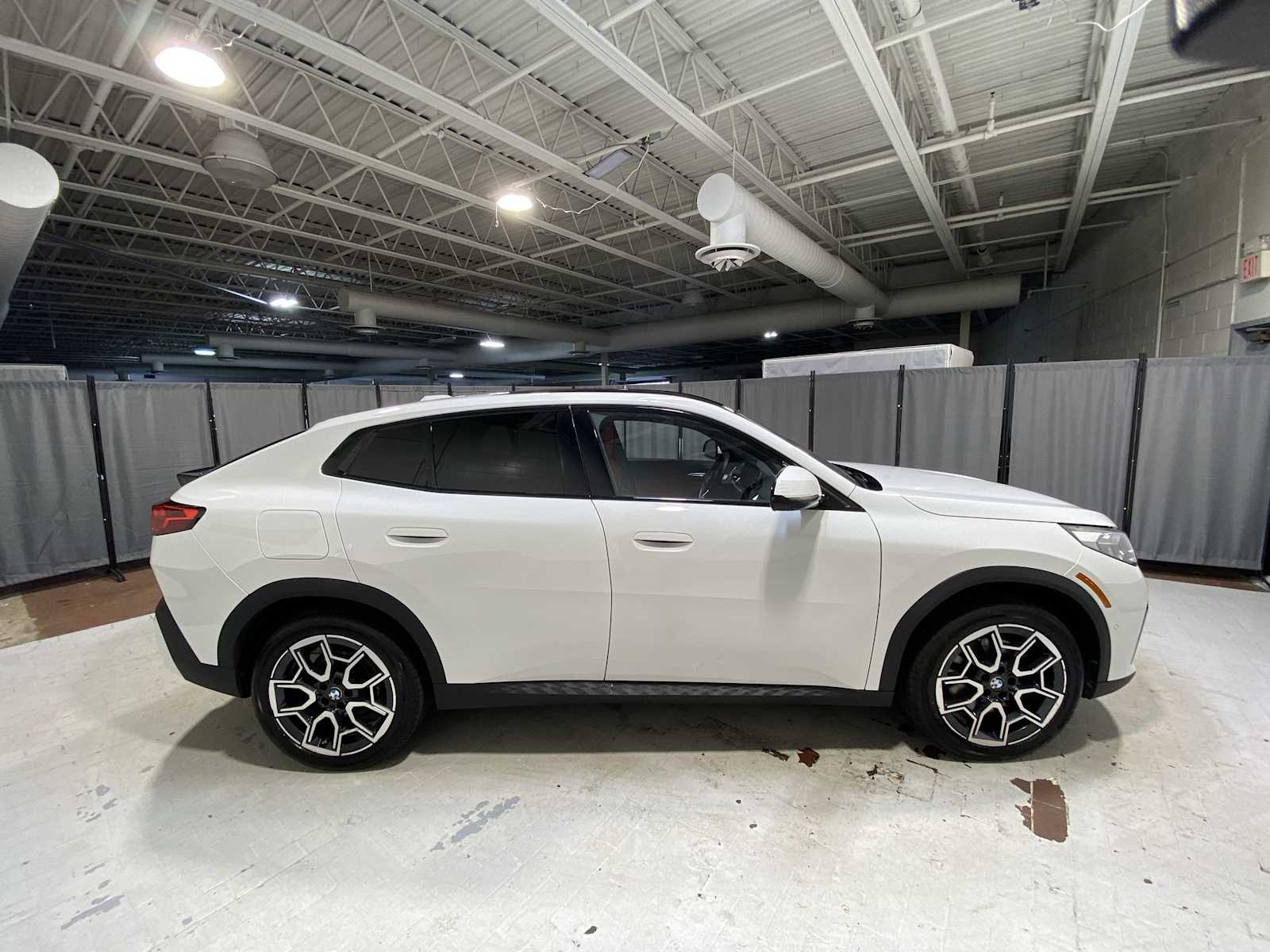 Thumbnail: 2024 BMW X2 - 27