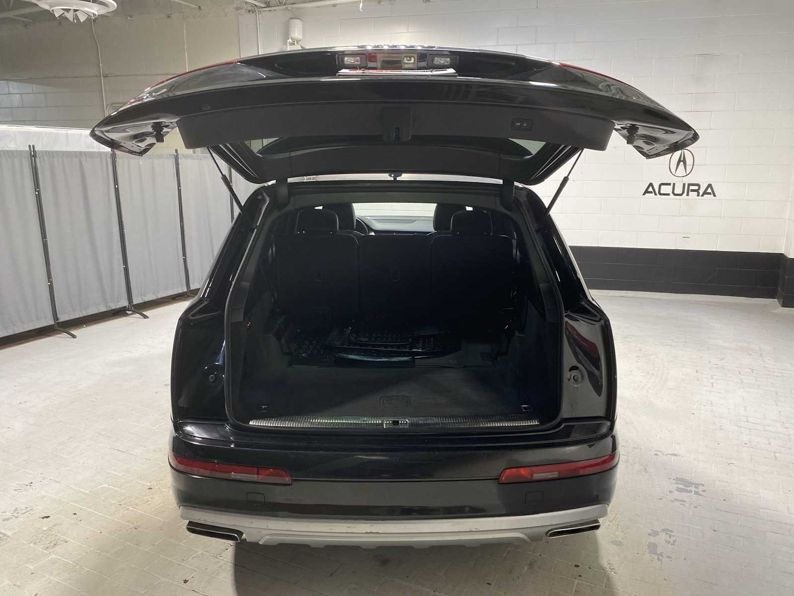 Thumbnail: 2017 Audi Q7 - 19