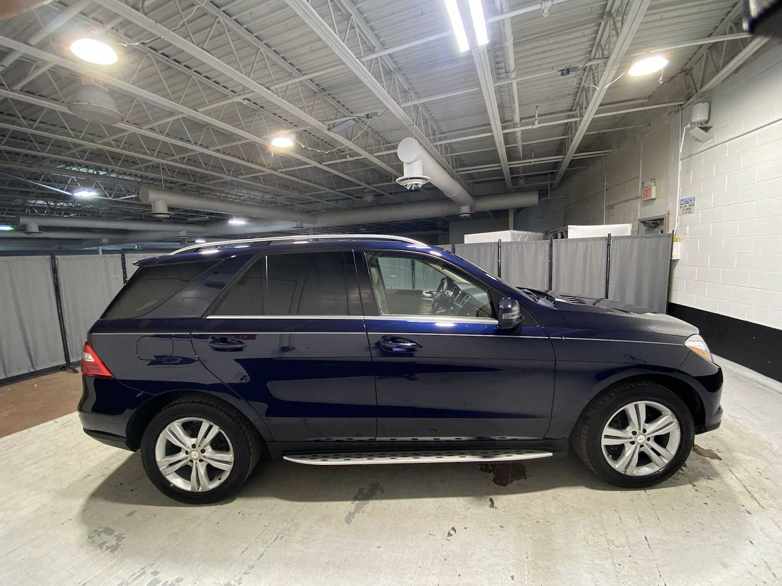 Thumbnail: 2014 Mercedes-Benz M-Class - 26