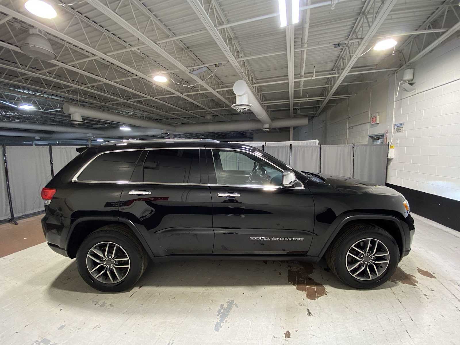 Thumbnail: 2019 Jeep Grand Cherokee - 27