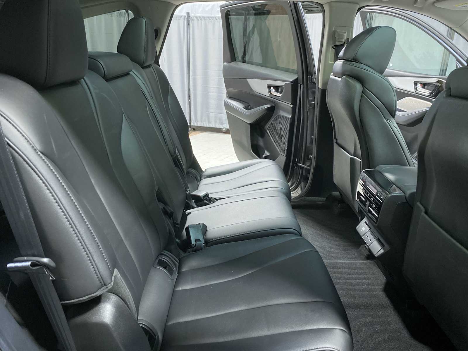 Thumbnail: 2023 Acura MDX - 13