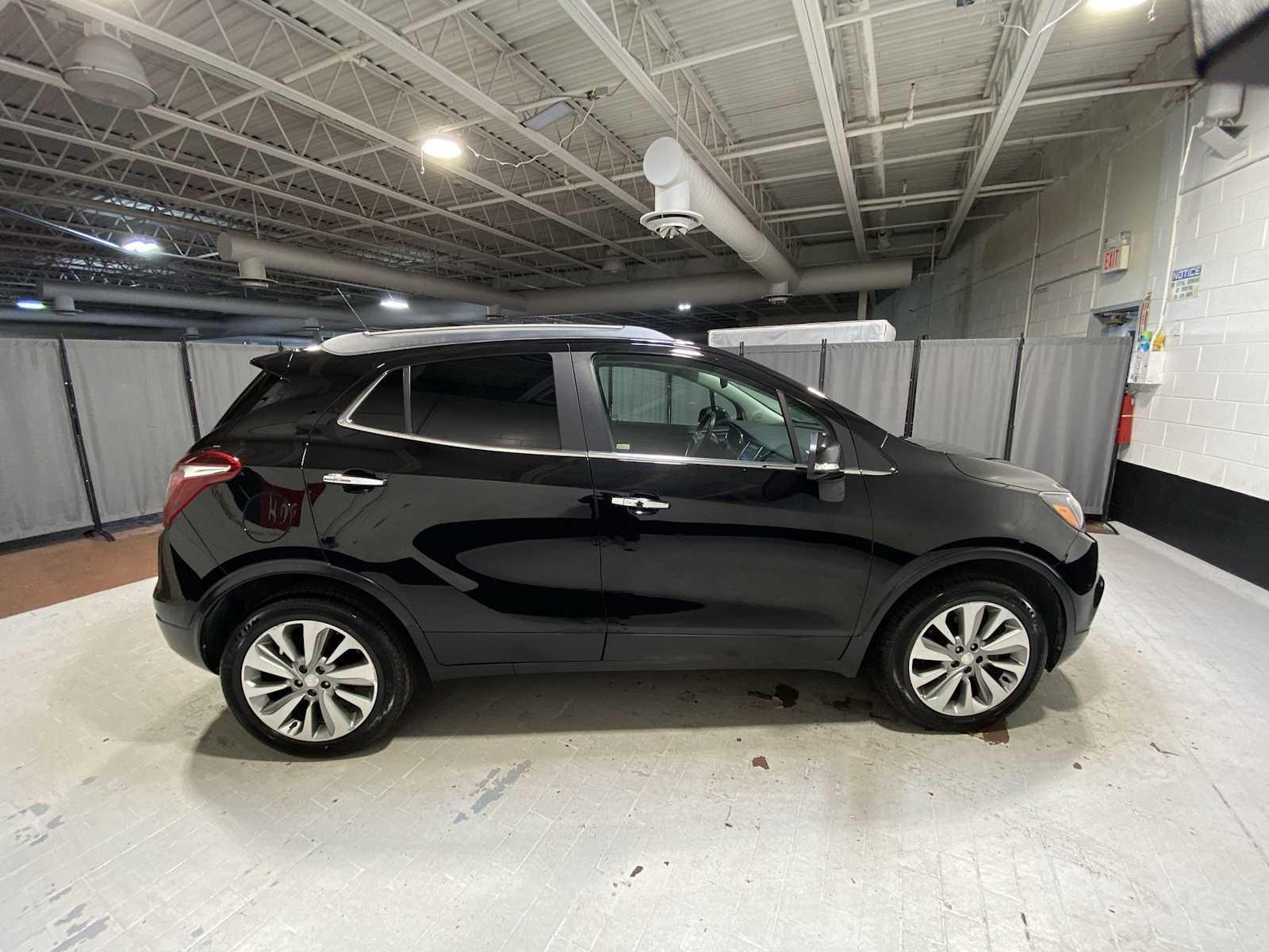 Thumbnail: 2017 Buick Encore - 27