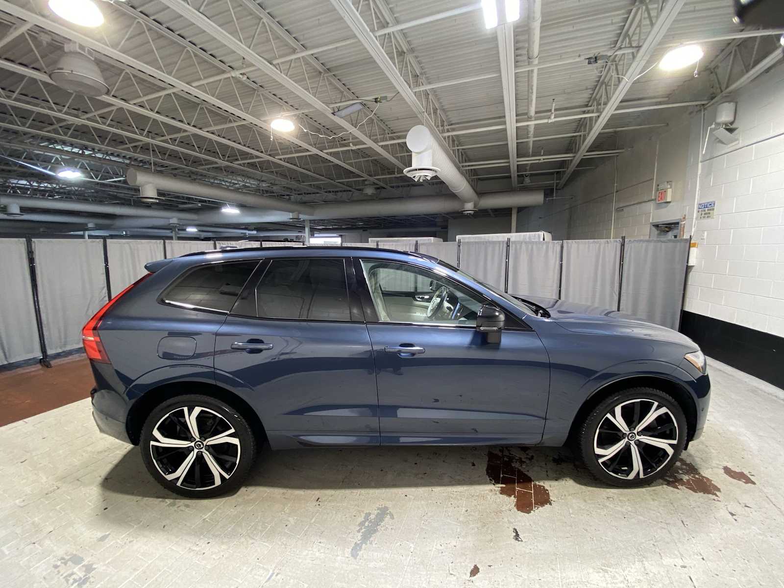 Thumbnail: 2023 Volvo XC60 - 27