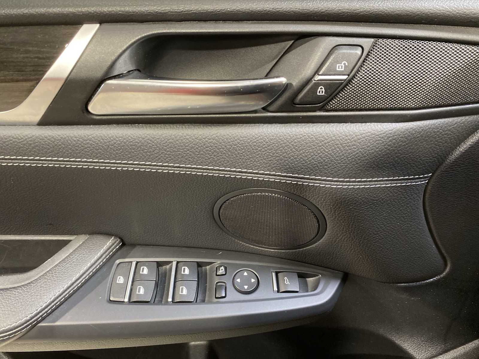 Thumbnail: 2016 BMW X3 - 23