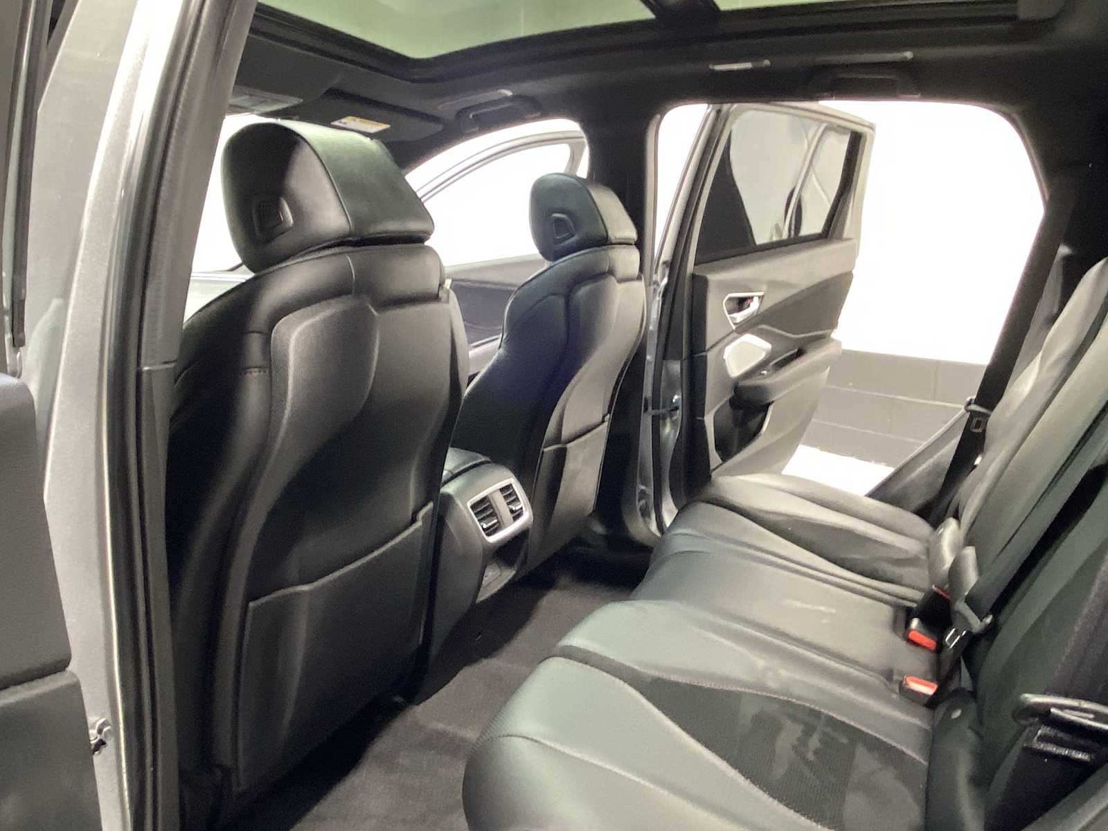 Thumbnail: 2023 Acura RDX - 12