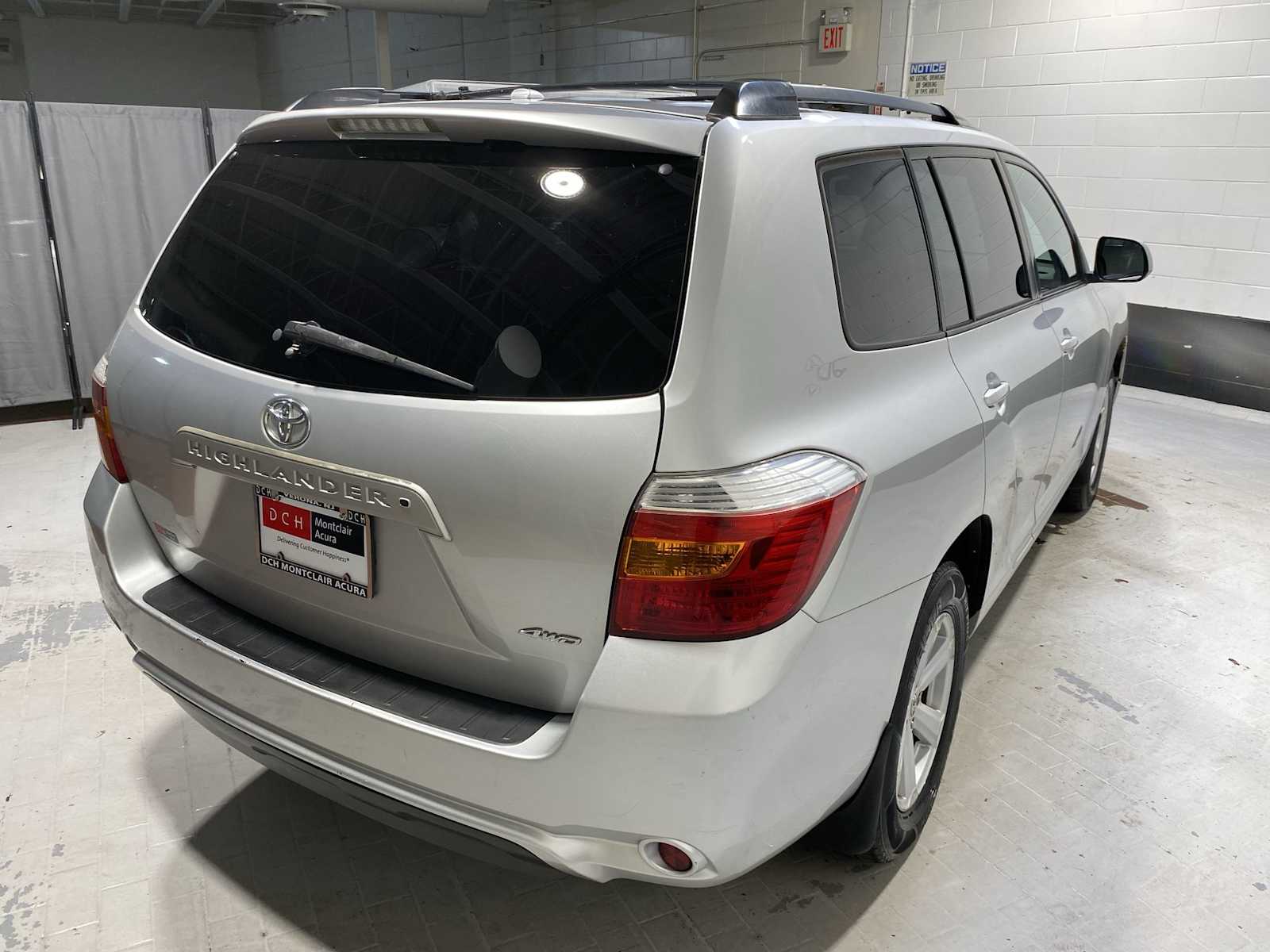 Thumbnail: 2010 Toyota Highlander - 26