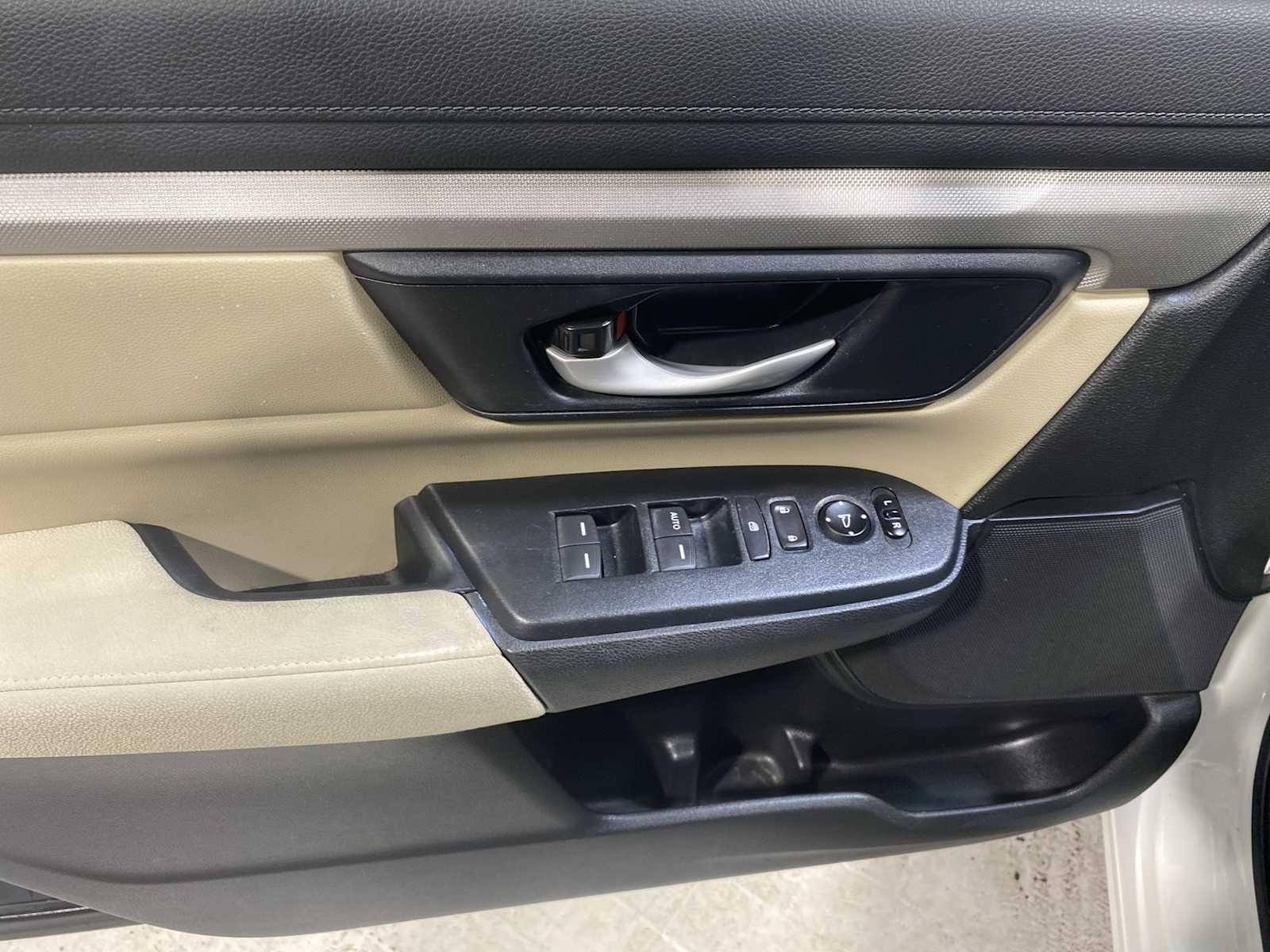 Thumbnail: 2018 Honda CR-V - 24