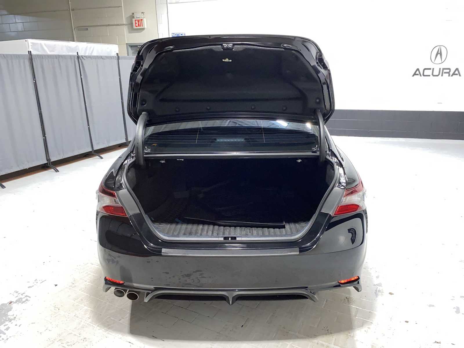 2024 Toyota Camry SE 19