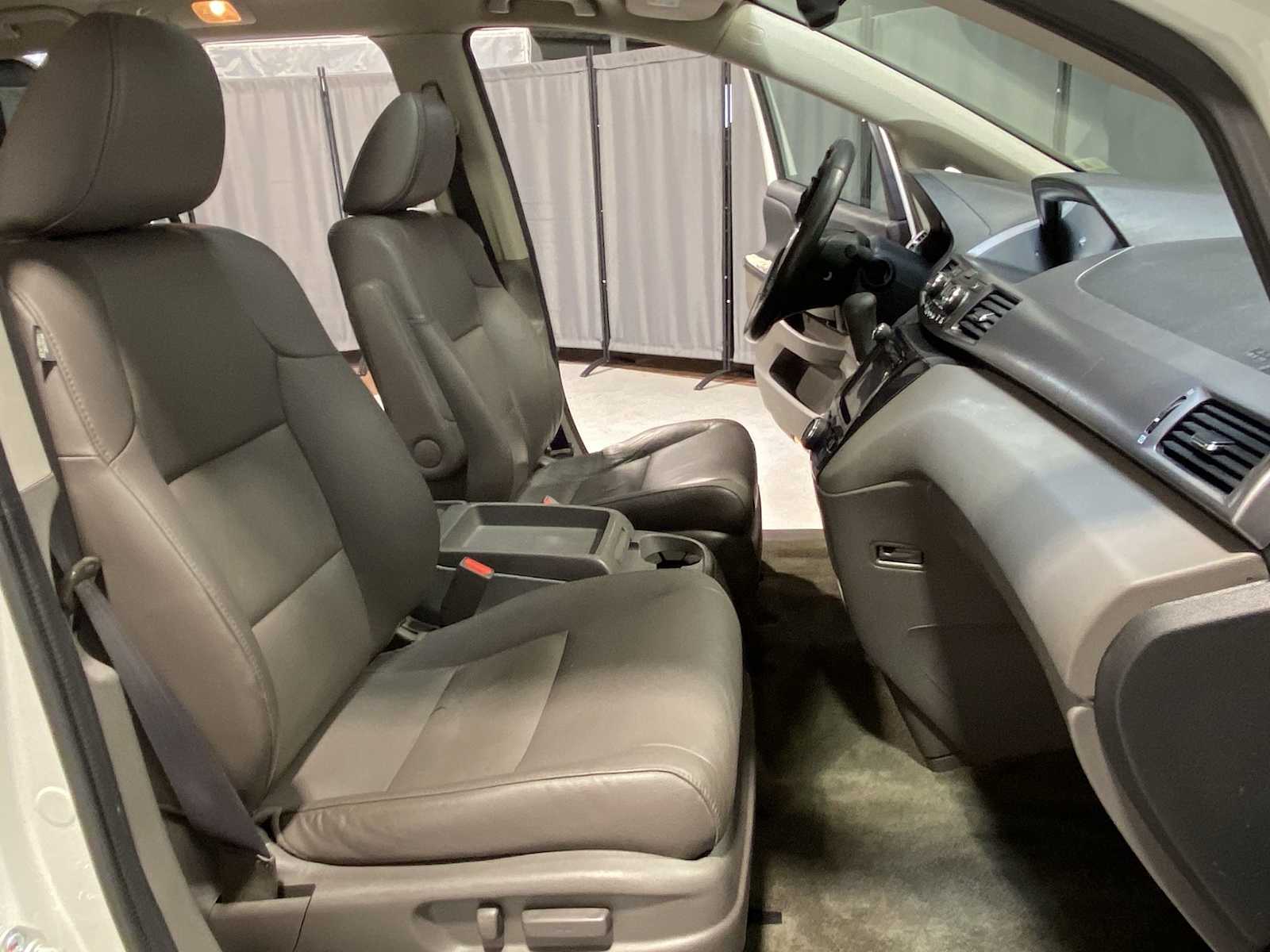 Thumbnail: 2014 Honda Odyssey - 14