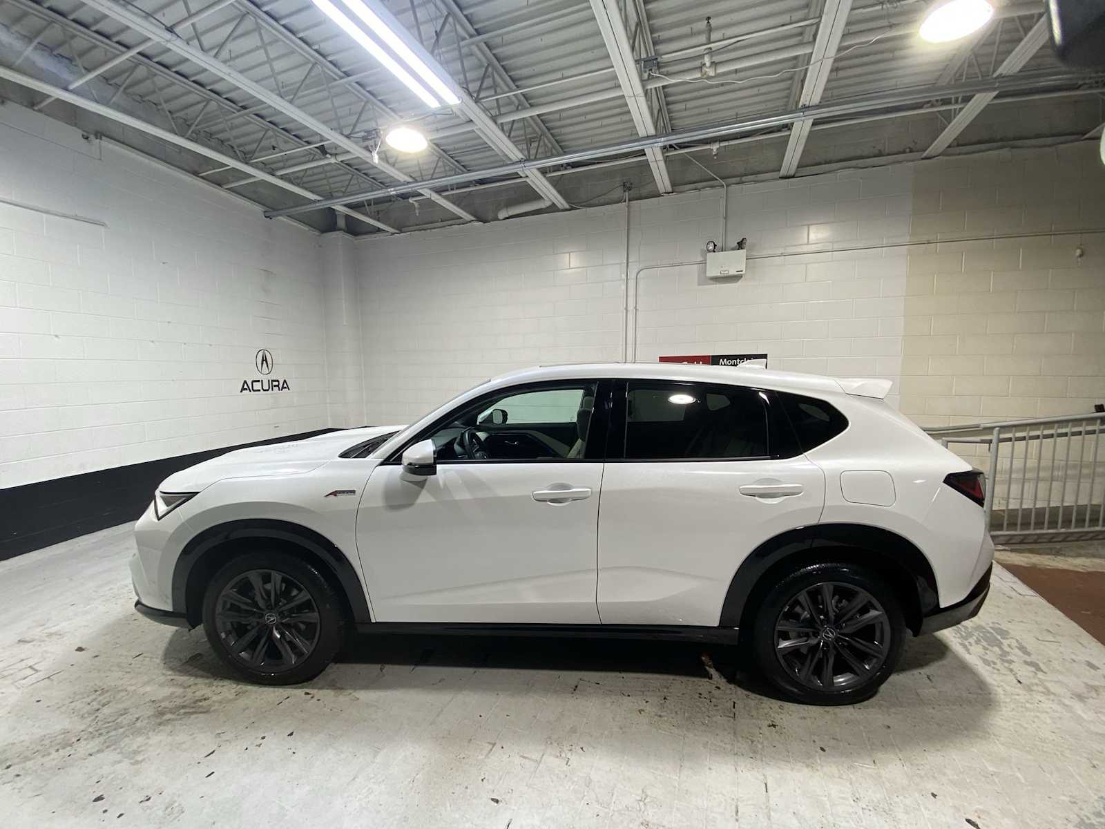 Thumbnail: 2025 Acura ADX - 3