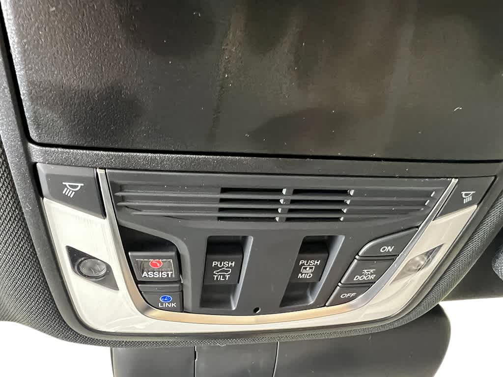 Thumbnail: 2026 Acura RDX - 24